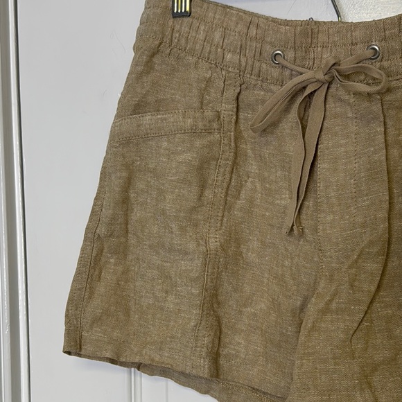 NWOT Tan Relaxed Shorts with Elastic Waist - Picture 4 of 6